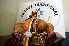 De la tradiţională românească la naan. Cu pâinea în jurul lumii